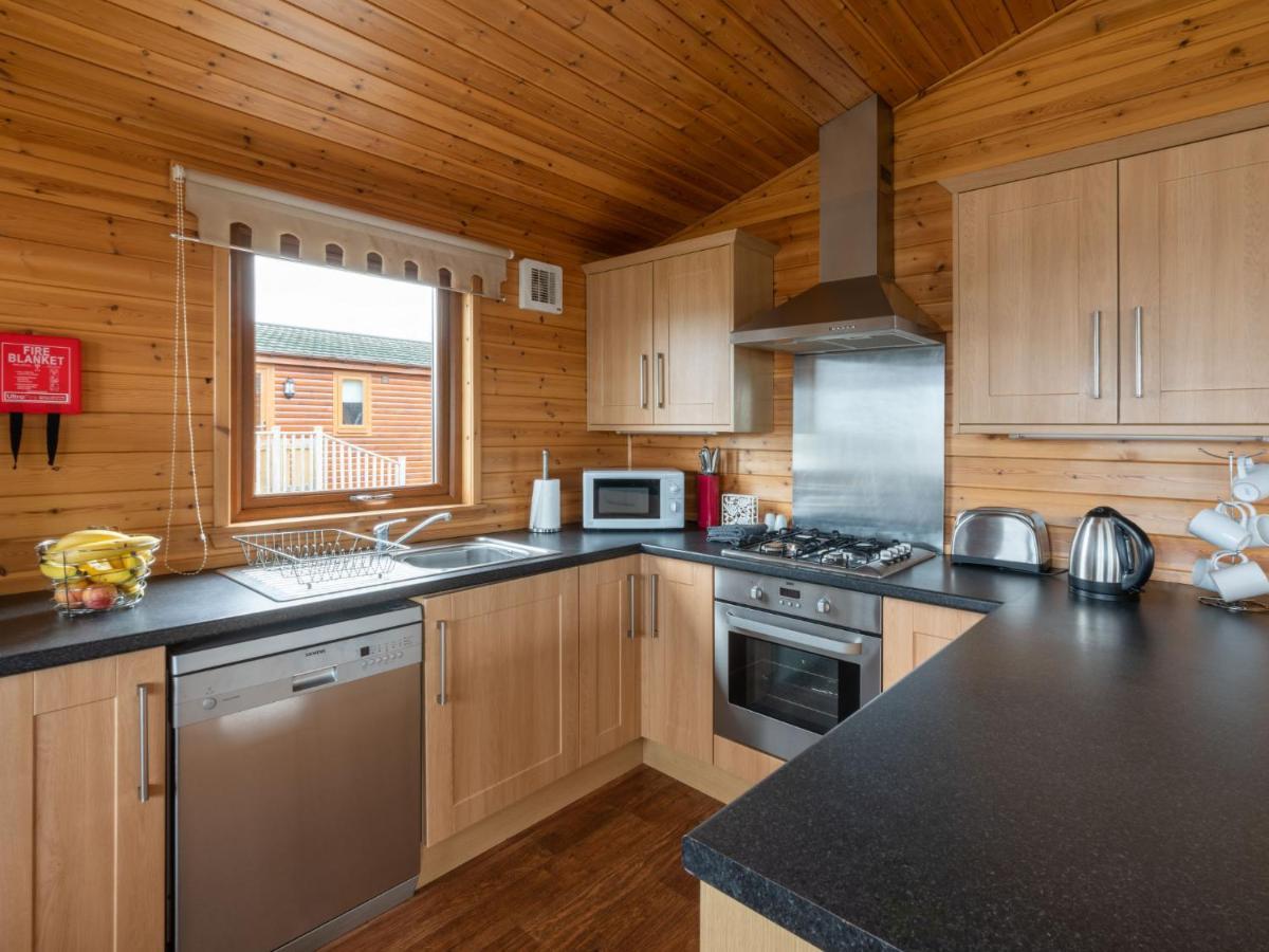 Chalet Loch Leven Lodge 12 By Interhome Kinross Exterior photo